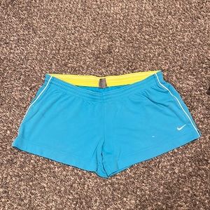 Nike performance shorts XL